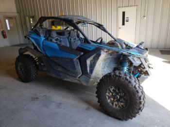  Salvage Can-Am Sidebyside
