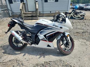  Salvage Kawasaki Ninja 250R